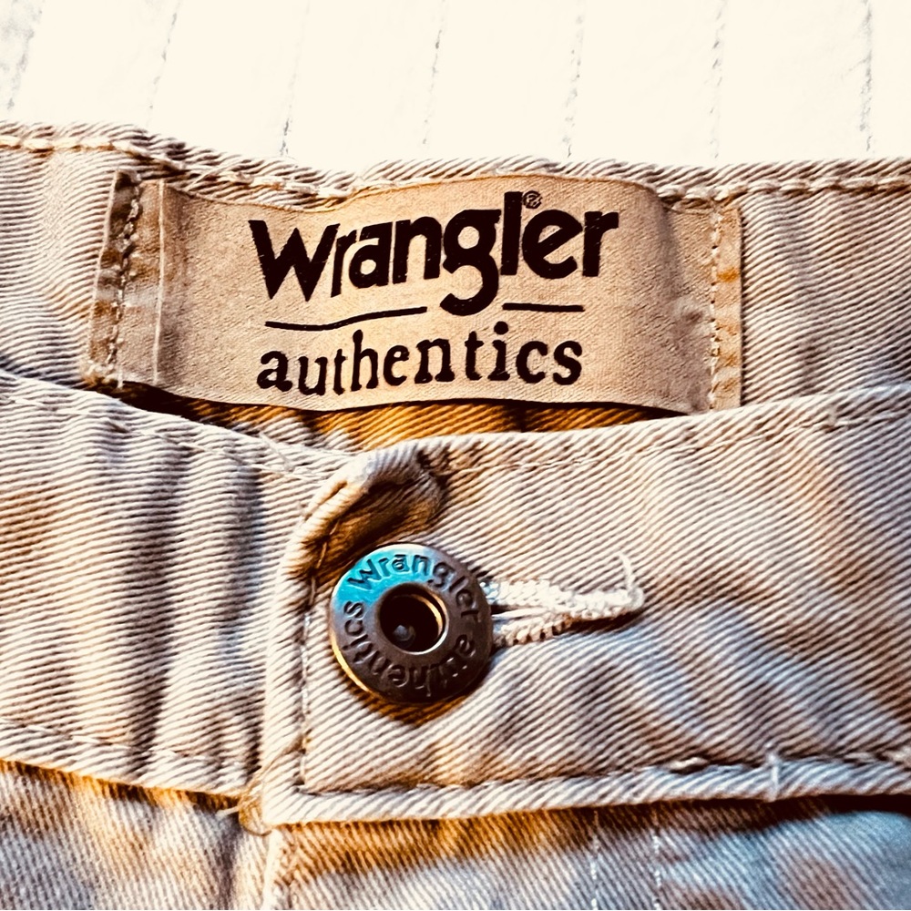 Wrangler Authentics Men’s Twill Relaxed Fit Cargo Pant 42x32”
